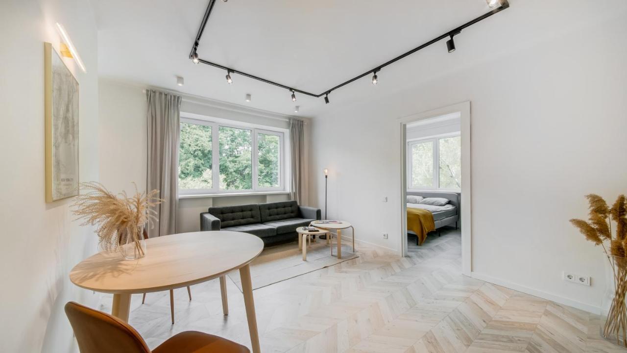 Central Apartment In Architectural Street Kaunas Ngoại thất bức ảnh