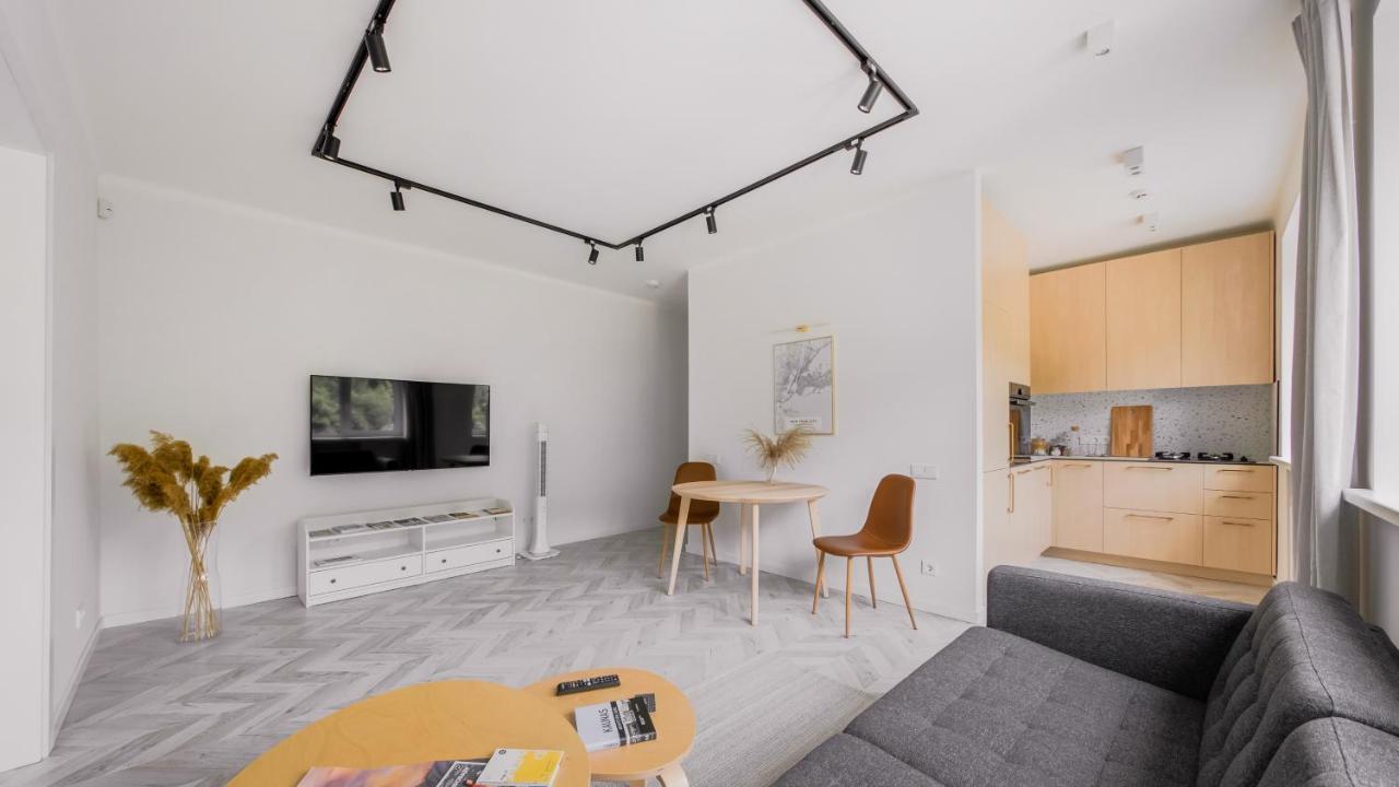 Central Apartment In Architectural Street Kaunas Ngoại thất bức ảnh